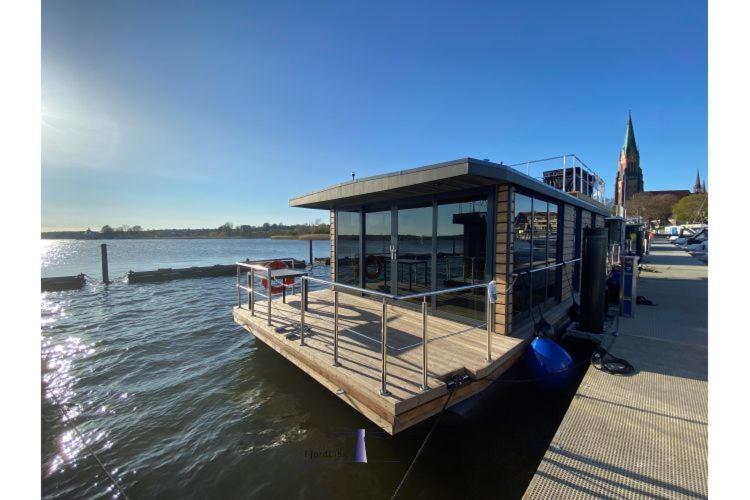 Hausboot Fjord Ankerplatz Mit Biosauna In Schleswig Exterior photo